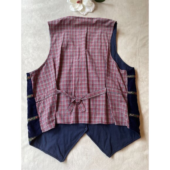 Vintage Studio Collection Womans Embroidered Floral Vest Grandmacore - Picture 2 of 11